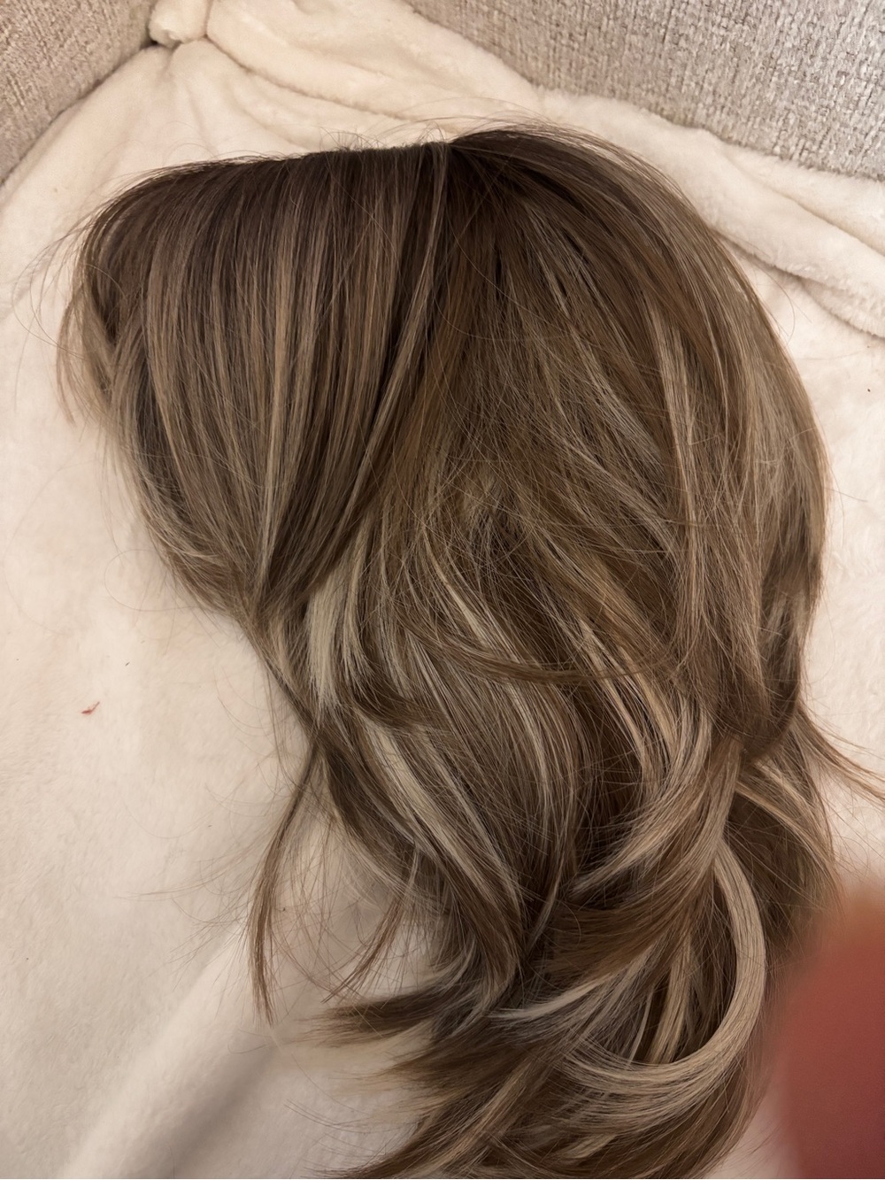 Brown Gradient 18" Layered Wig with Fringe - Picture 4 of 9